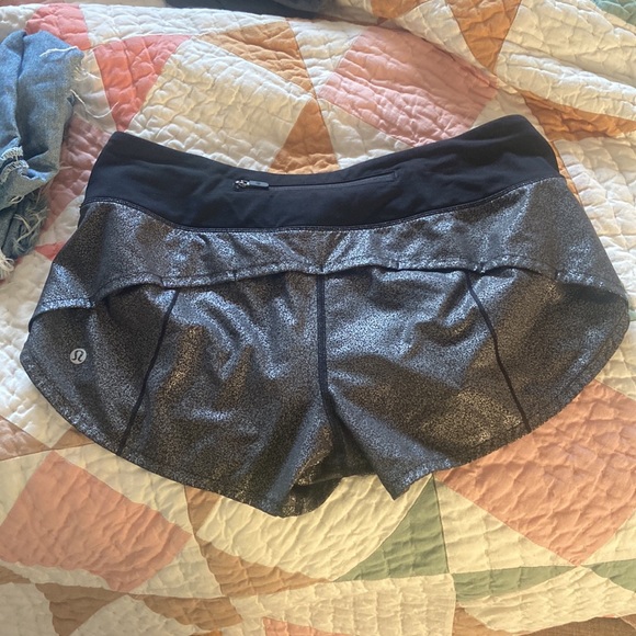 Iridescent lululemon run shorts - Picture 2 of 3